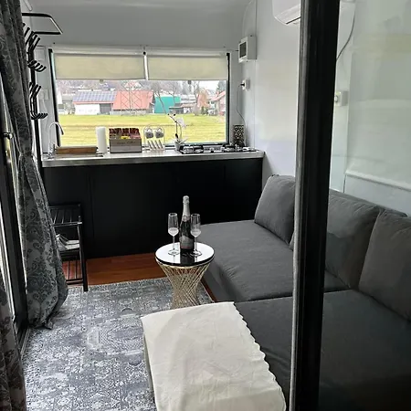 Mobile House Rest Area Любляна